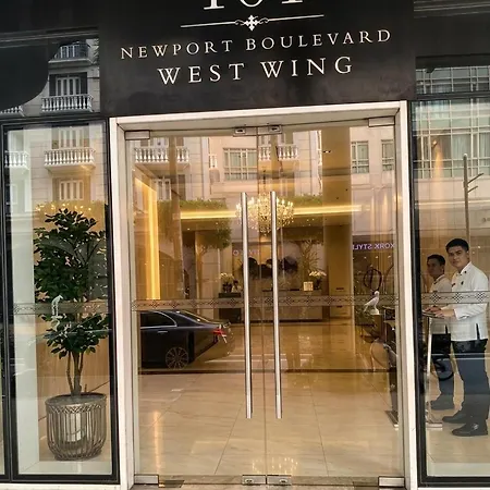 101 Newport Boulevard