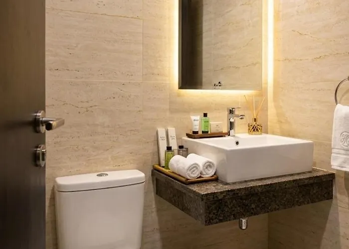 Apartahotel 101 Newport Boulevard Manila